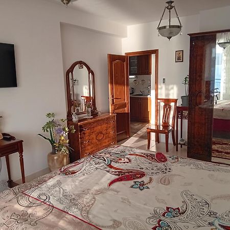 Olga Bashinskaya Apartment Sutomore Luaran gambar