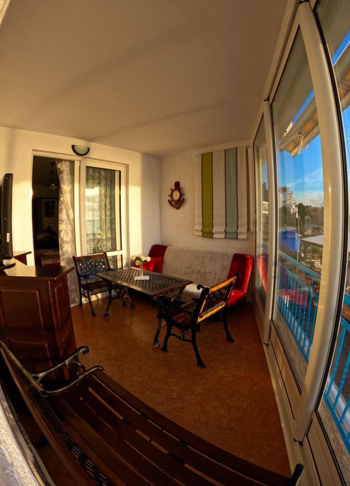 Olga Bashinskaya Apartment Sutomore Luaran gambar